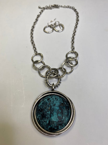 Turquoise Medallion Brushed Silver Necklace Set - Umami Tea