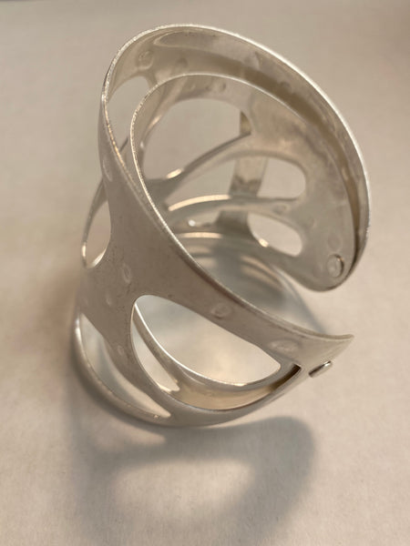 I'm seeing 3D - Brushed Metal Bracelet - Umami Tea